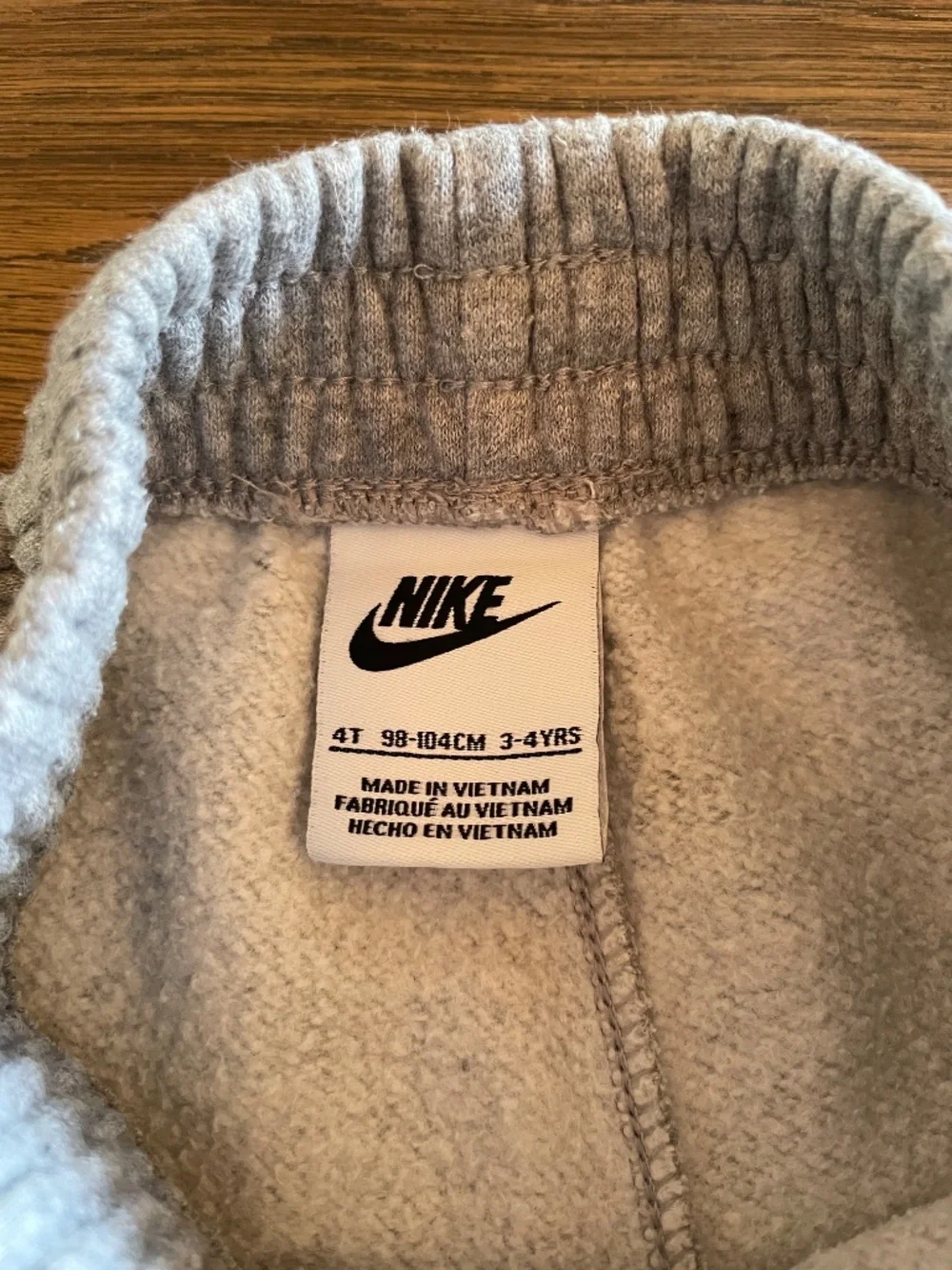 Size 4T Nike Kids Gray Jogger Sweatpants Blue Logo